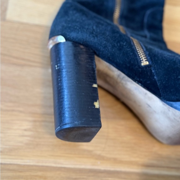 Michael Kors Black Suede Heels With zippers size read description - Picture 6 of 8